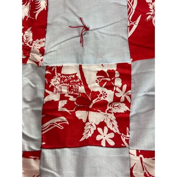 Vintage Tiki Hawaiian Quilt - HTF - Picture 3 of 7